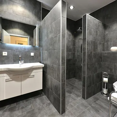 Blaues Haus App 1 In *